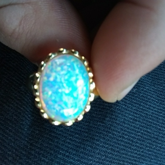 Australian white opal - Picture 5 of 7